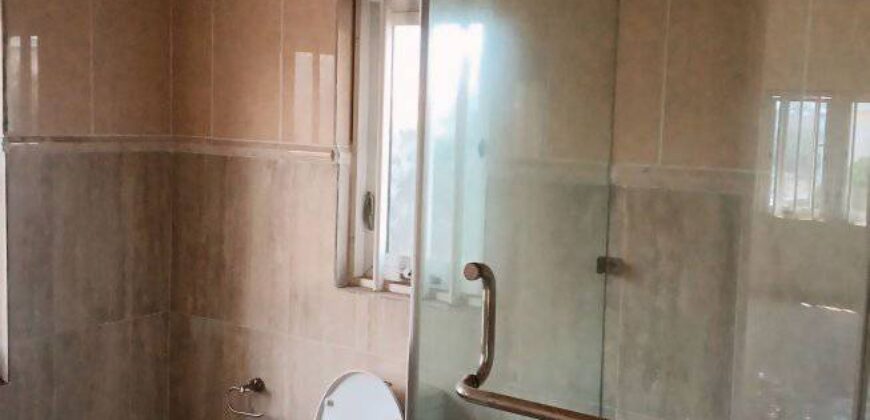 Spacious and fully detached 4 bedroom house with family lounge, study room and 2 room staff quarters. Spacious and fully detached 4 bedroom house with family lounge, study room and 2 room staff quarters.