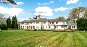 7-bedroom property sitting on 6.7 acres of prime land in the heart  Stanmore.