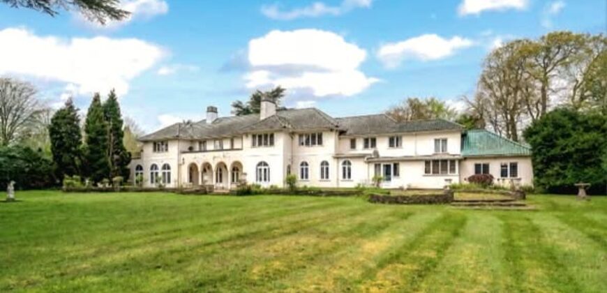 7-bedroom property sitting on 6.7 acres of prime land in the heart  Stanmore. 7-bedroom property sitting on 6.7 acres of prime land in the heart  Stanmore.