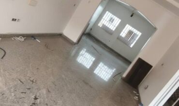 SPACIOUS 5 BEDROOM SEMI DETACHED HOUSE FOR RENT IN LEKKI PHASE 1, LAGOS*