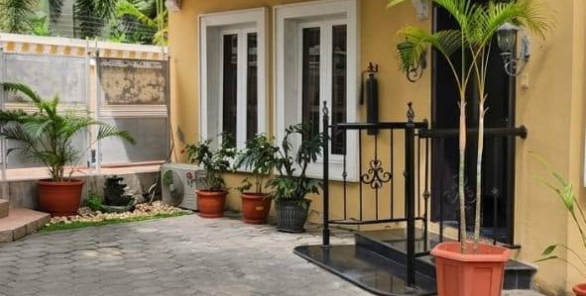 Banana Island property for sale