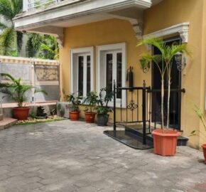 Banana Island property for sale