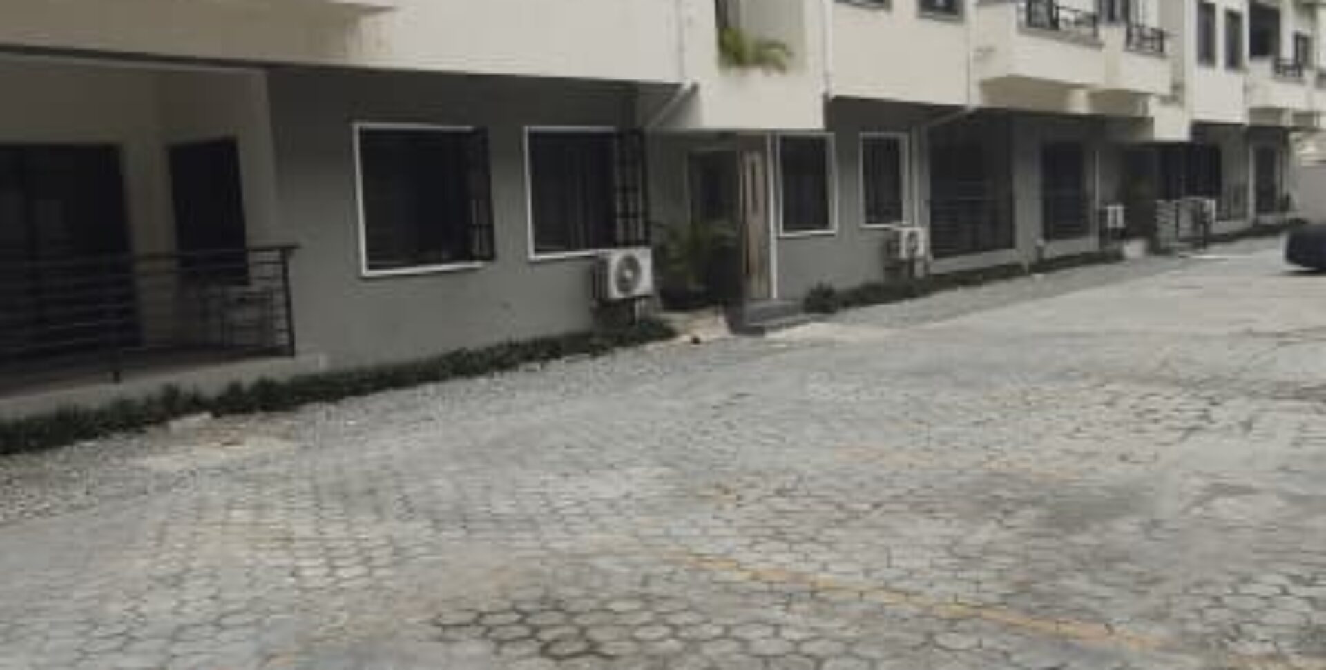 Ground floor apartment for rent in Ikoyi