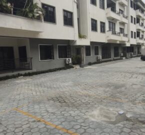 Ground floor apartment for rent in Ikoyi