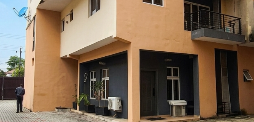 Townhouse apartment for rent Lekki 1