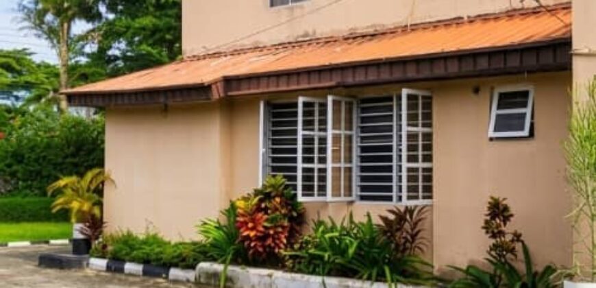 CORNER PIECE 5-BEDROOM DETACHED HOUSE + STAFF QUARTER FOR SALE