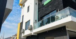 Luxury 5-Bedroom Terrace House