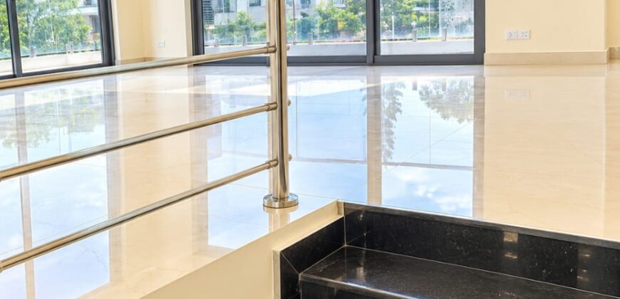 Luxury 5-Bedroom Terrace House