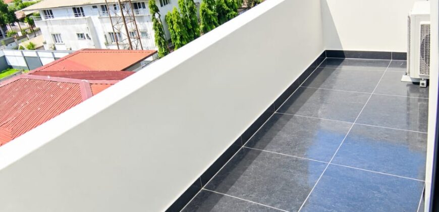 Luxury 5-Bedroom Terrace House